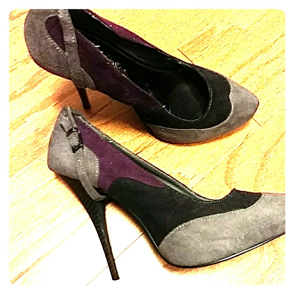 2 Lips Too Woman's High Heels